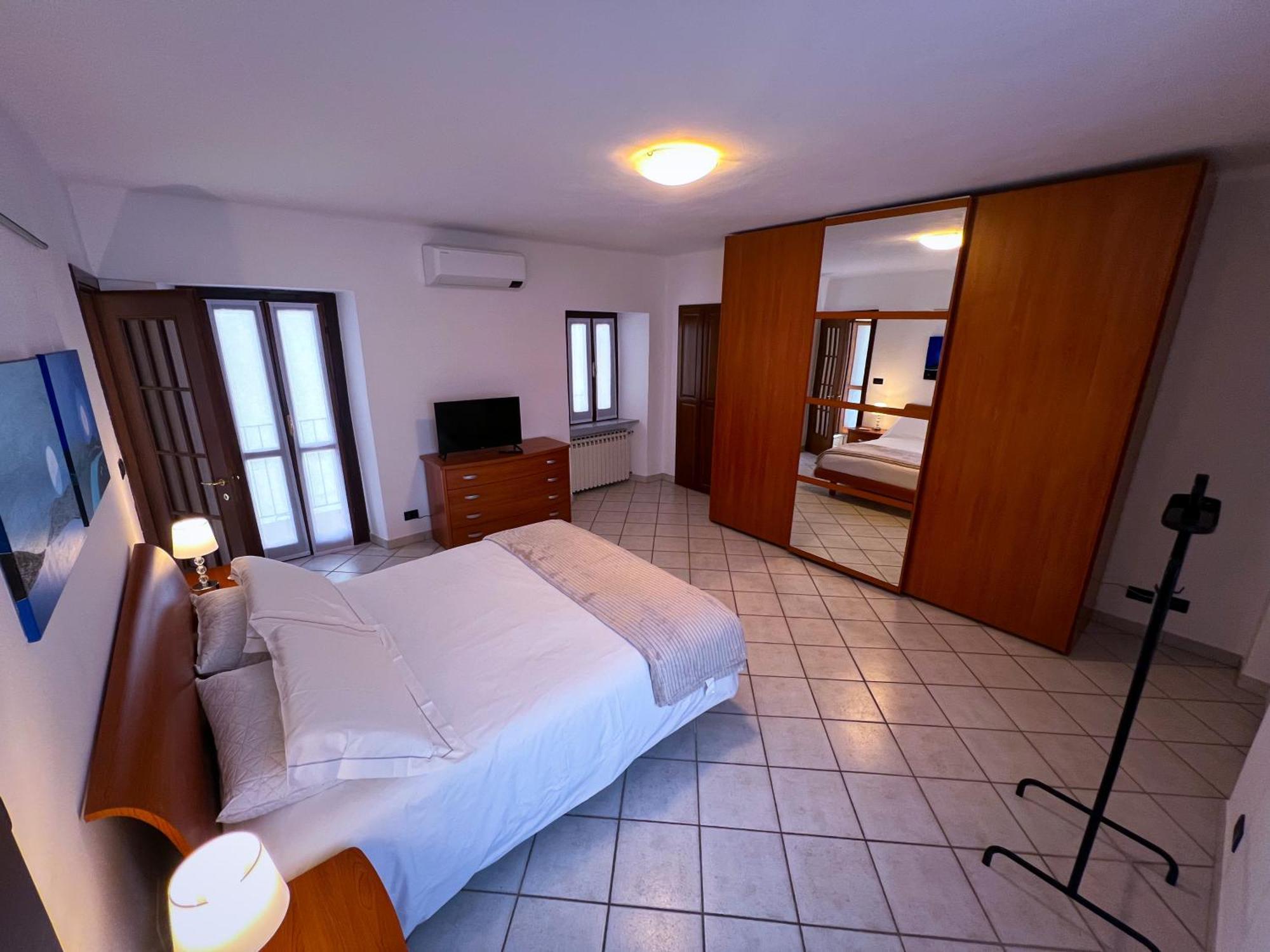 Ca' Vittoria Urban Lodge Alba  Bagian luar foto
